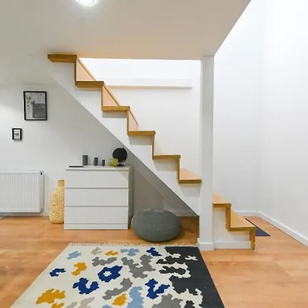 Apartment 2 Bedroom Flat In Damjanich Str., Hirsch Budapest