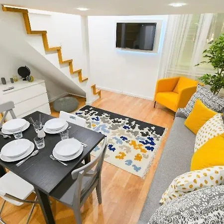 Apartmán 2 Bedroom Flat In Damjanich Str., Hirsch